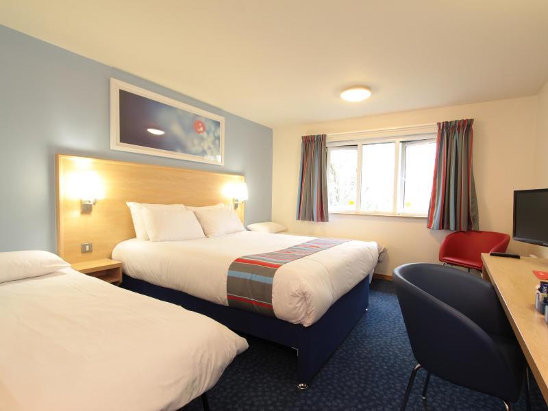 Travelodge Stafford M6 Экстерьер фото