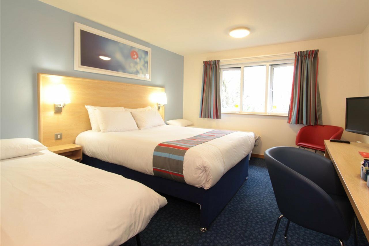 Travelodge Stafford M6 Экстерьер фото